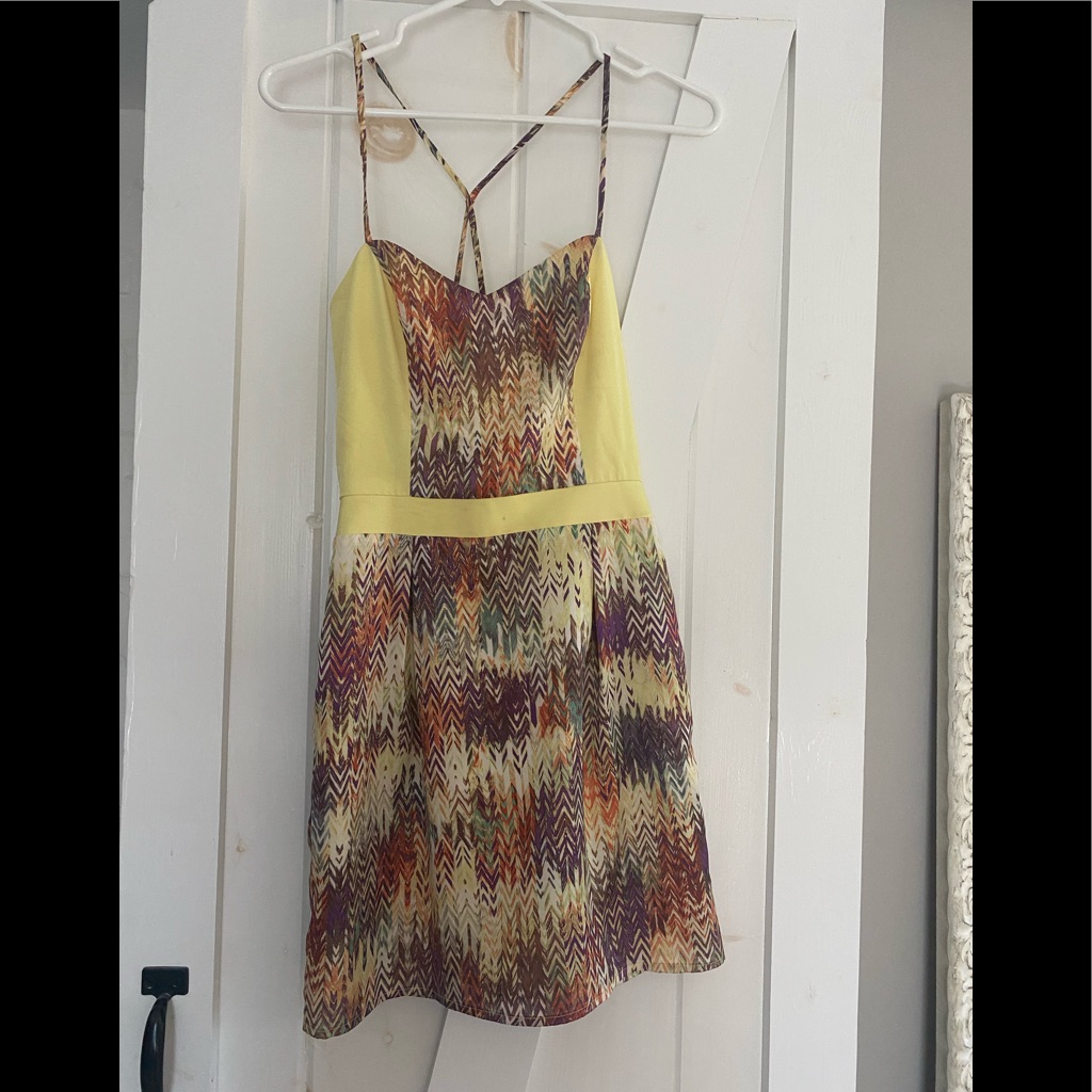 Pink Stitch Chartreuse Fitted Mini Dress, Size 2. Nwt